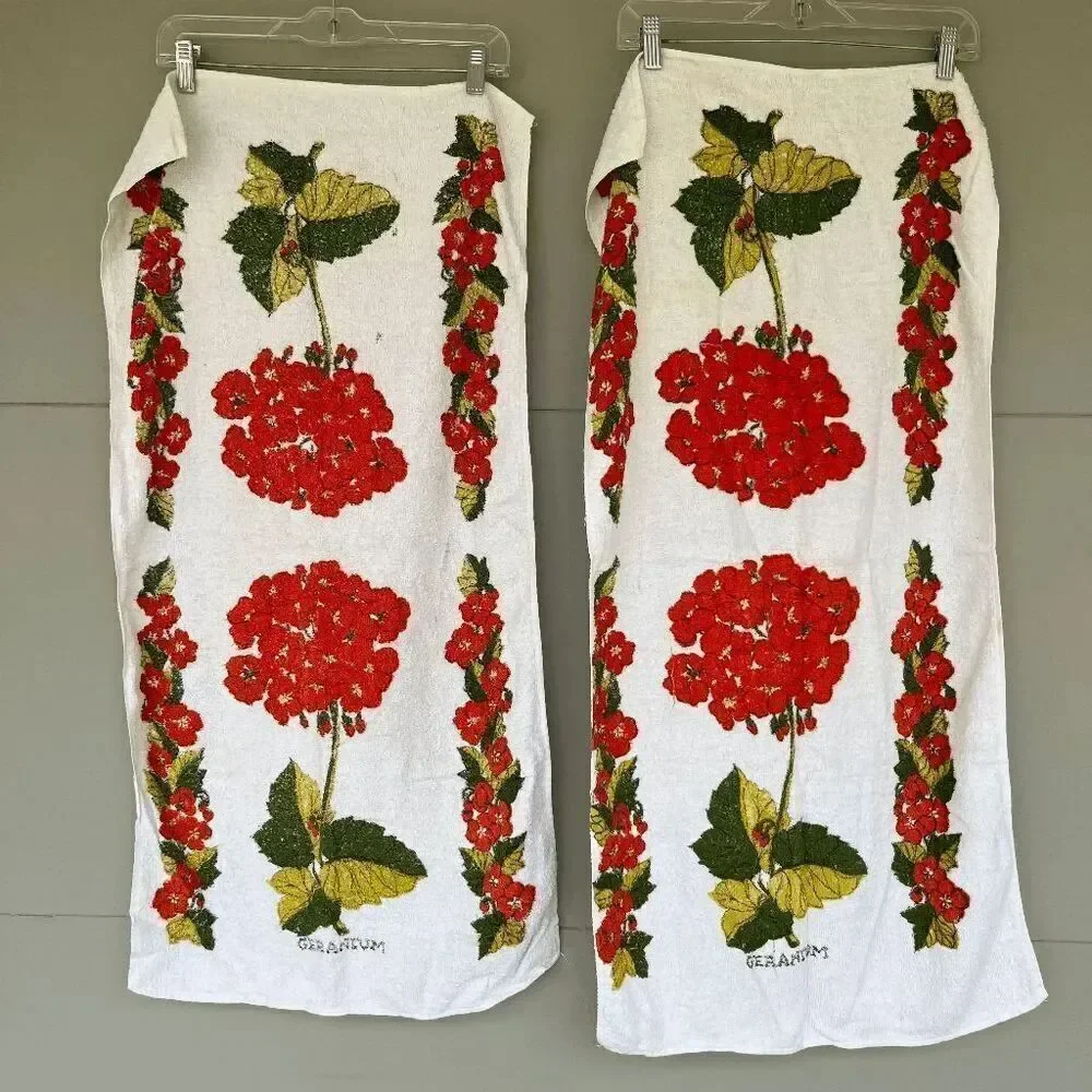 Vintage Geranium Terry Cloth Towels – Set of 2 Orange Floral 36